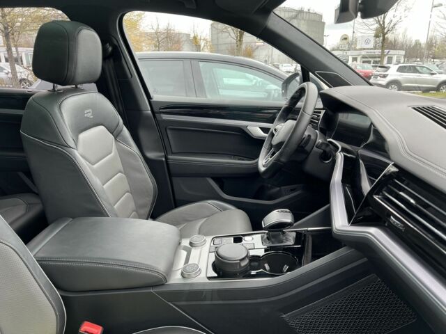 Фольксваген Туарег, об'ємом двигуна 3 л та пробігом 15 тис. км за 95870 $, фото 25 на Automoto.ua