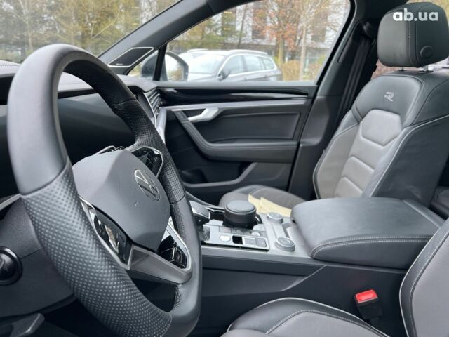 Фольксваген Туарег, об'ємом двигуна 3 л та пробігом 15 тис. км за 95870 $, фото 39 на Automoto.ua