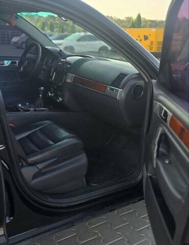 Фольксваген Туарег, объемом двигателя 3.2 л и пробегом 437 тыс. км за 5050 $, фото 3 на Automoto.ua