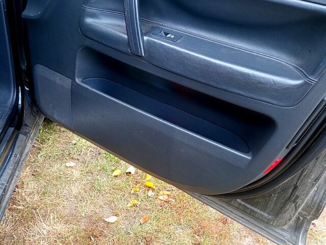 Фольксваген Туарег, объемом двигателя 3.2 л и пробегом 0 тыс. км за 8500 $, фото 1 на Automoto.ua