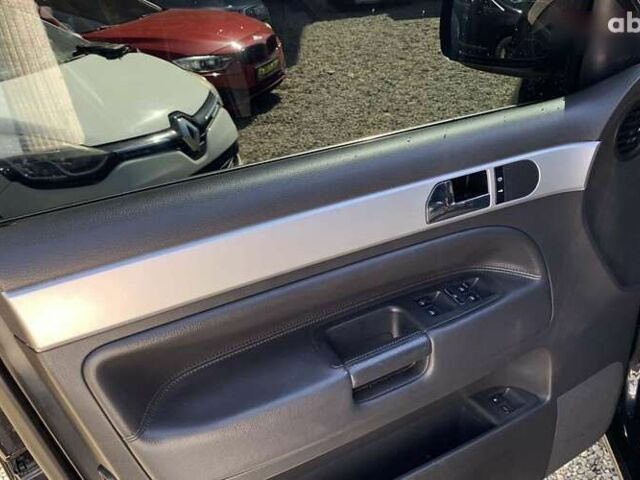 Фольксваген Туарег, объемом двигателя 3 л и пробегом 276 тыс. км за 9200 $, фото 6 на Automoto.ua