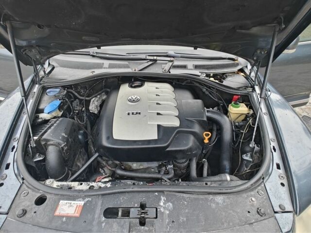 Фольксваген Туарег, объемом двигателя 2.5 л и пробегом 385 тыс. км за 4850 $, фото 11 на Automoto.ua