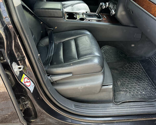 Фольксваген Туарег, объемом двигателя 2.46 л и пробегом 297 тыс. км за 9200 $, фото 12 на Automoto.ua