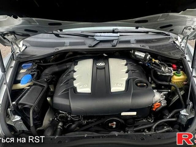 Фольксваген Туарег, объемом двигателя 3 л и пробегом 284 тыс. км за 3000 $, фото 10 на Automoto.ua