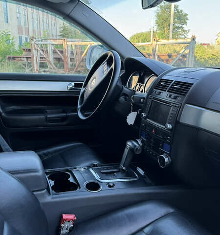 Фольксваген Туарег 2007 в Надворной на Automoto.ua Фольксваген Туарег, объемом двигателя 3 л и пробегом 300 тыс. км за 8750 $, фото 12 на Automoto.ua