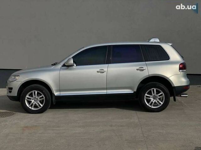 Фольксваген Туарег, объемом двигателя 2.5 л и пробегом 281 тыс. км за 9790 $, фото 12 на Automoto.ua