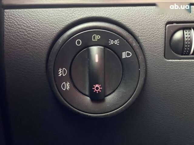 Фольксваген Туарег, объемом двигателя 2.5 л и пробегом 281 тыс. км за 9790 $, фото 28 на Automoto.ua