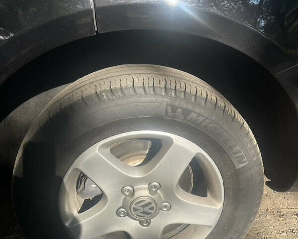 Фольксваген Туарег, объемом двигателя 3.58 л и пробегом 208 тыс. км за 10400 $, фото 4 на Automoto.ua