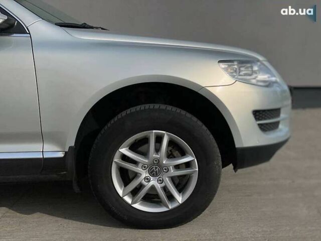 Фольксваген Туарег, объемом двигателя 2.5 л и пробегом 281 тыс. км за 9790 $, фото 9 на Automoto.ua