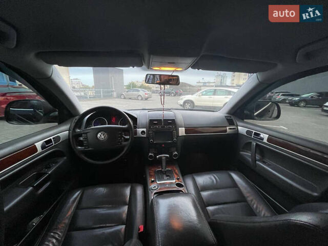 Фольксваген Туарег 2007 у Хмельницькому на Automoto.ua Фольксваген Туарег, об'ємом двигуна 2.5 л та пробігом 234 тис. км за 10000 $, фото 5 на Automoto.ua