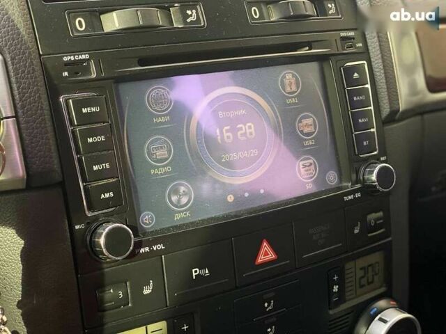 Фольксваген Туарег, объемом двигателя 2.5 л и пробегом 281 тыс. км за 9790 $, фото 29 на Automoto.ua