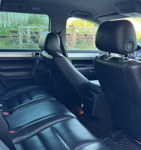 Фольксваген Туарег 2007 в Надворной на Automoto.ua Фольксваген Туарег, объемом двигателя 3 л и пробегом 300 тыс. км за 8750 $, фото 28 на Automoto.ua