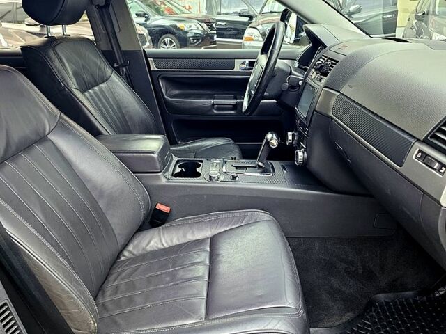 Фольксваген Туарег, объемом двигателя 3.6 л и пробегом 250 тыс. км за 10700 $, фото 10 на Automoto.ua