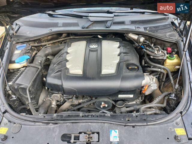 Фольксваген Туарег, объемом двигателя 3 л и пробегом 280 тыс. км за 10500 $, фото 8 на Automoto.ua