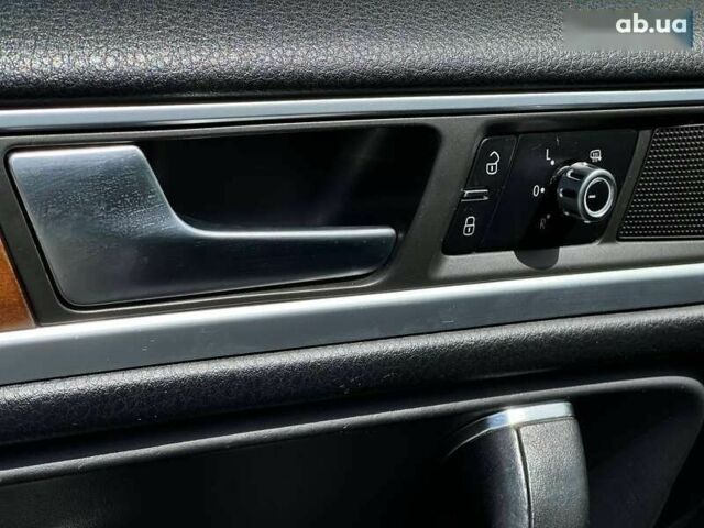 Фольксваген Туарег, объемом двигателя 3 л и пробегом 257 тыс. км за 15490 $, фото 20 на Automoto.ua