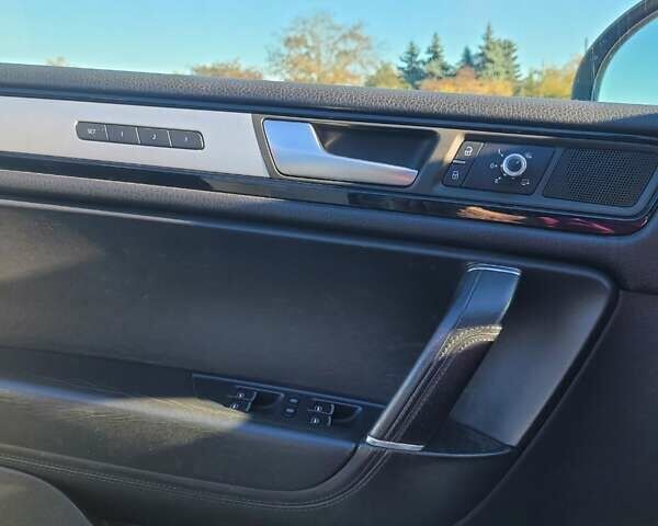 Фольксваген Туарег 2010 в Одессе на Automoto.ua Фольксваген Туарег, объемом двигателя 4.13 л и пробегом 254 тыс. км за 21000 $, фото 13 на Automoto.ua