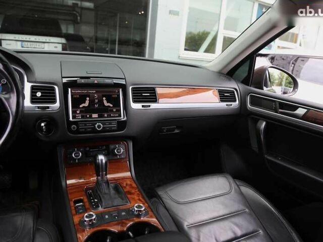 Фольксваген Туарег, объемом двигателя 3.6 л и пробегом 241 тыс. км за 13000 $, фото 12 на Automoto.ua