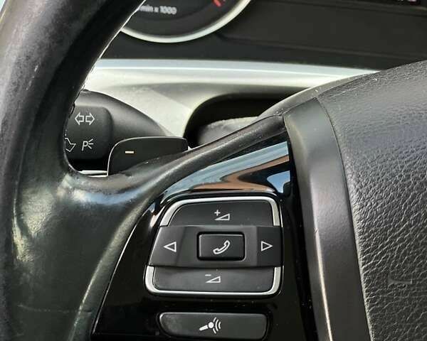 Фольксваген Туарег, объемом двигателя 3 л и пробегом 257 тыс. км за 15490 $, фото 27 на Automoto.ua