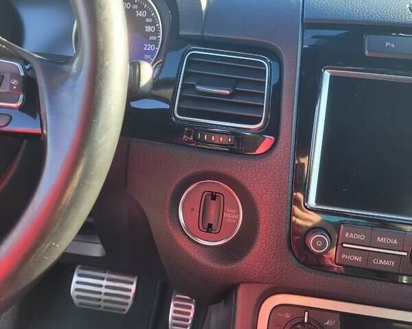 Фольксваген Туарег 2010 в Одессе на Automoto.ua Фольксваген Туарег, объемом двигателя 4.13 л и пробегом 254 тыс. км за 21000 $, фото 14 на Automoto.ua