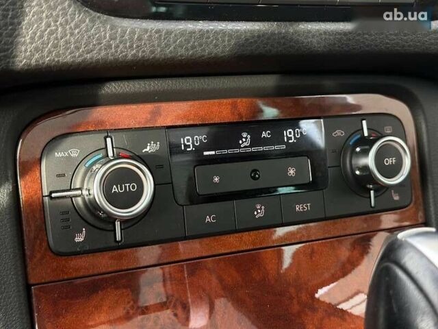 Фольксваген Туарег, об'ємом двигуна 3 л та пробігом 290 тис. км за 15490 $, фото 23 на Automoto.ua