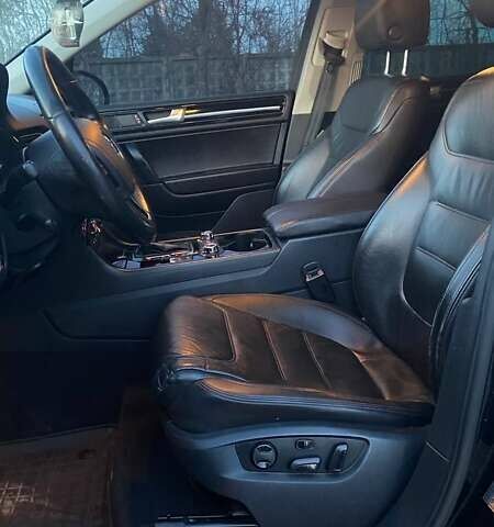 Фольксваген Туарег, объемом двигателя 3 л и пробегом 275 тыс. км за 21000 $, фото 21 на Automoto.ua