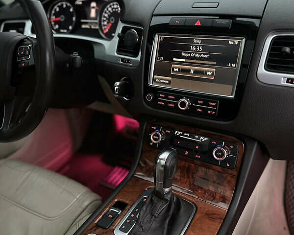 Фольксваген Туарег, объемом двигателя 3 л и пробегом 310 тыс. км за 14500 $, фото 15 на Automoto.ua