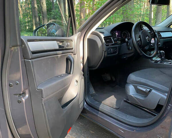 Фольксваген Туарег, объемом двигателя 3 л и пробегом 230 тыс. км за 19500 $, фото 34 на Automoto.ua