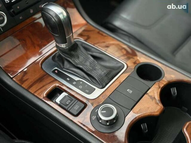 Фольксваген Туарег, об'ємом двигуна 3 л та пробігом 290 тис. км за 15490 $, фото 26 на Automoto.ua