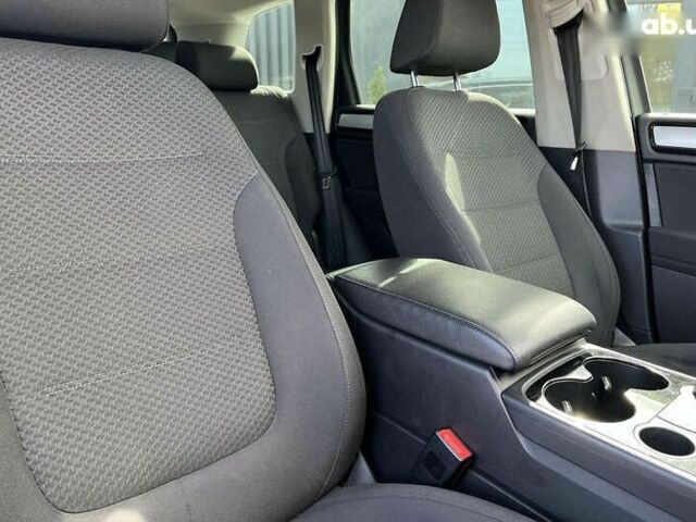 Фольксваген Туарег, об'ємом двигуна 3 л та пробігом 160 тис. км за 18800 $, фото 24 на Automoto.ua