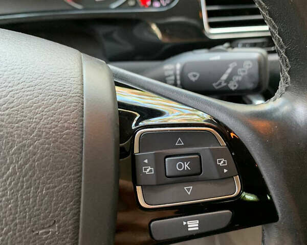 Фольксваген Туарег, объемом двигателя 3 л и пробегом 230 тыс. км за 19500 $, фото 31 на Automoto.ua