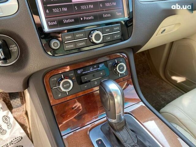 Фольксваген Туарег, объемом двигателя 3 л и пробегом 252 тыс. км за 15900 $, фото 16 на Automoto.ua