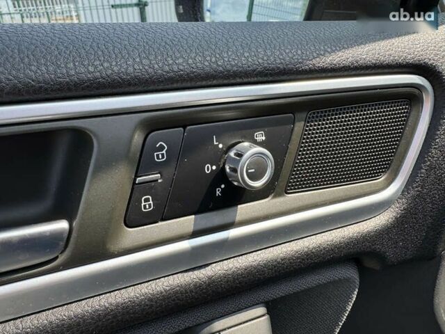 Фольксваген Туарег, об'ємом двигуна 3 л та пробігом 214 тис. км за 16990 $, фото 21 на Automoto.ua