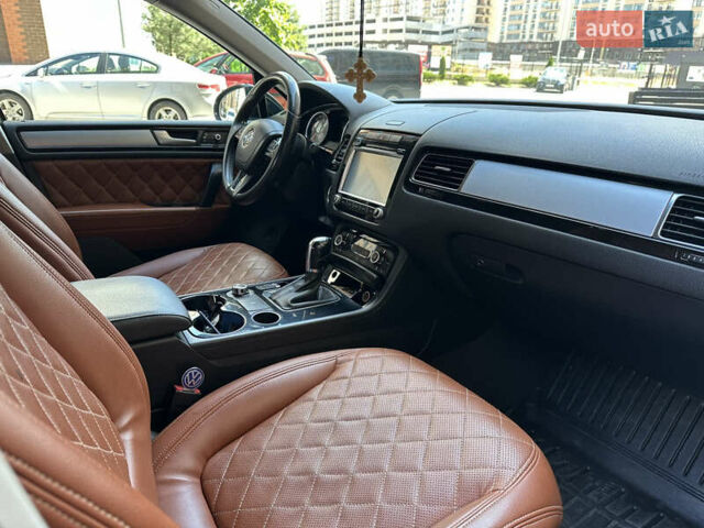 Фольксваген Туарег, объемом двигателя 2.97 л и пробегом 286 тыс. км за 16300 $, фото 19 на Automoto.ua