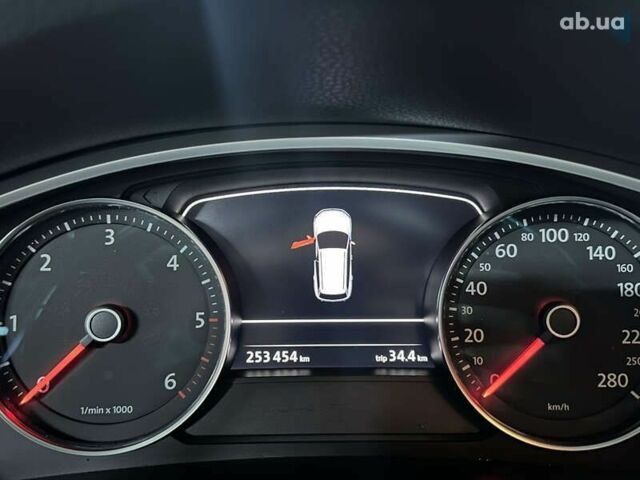 Фольксваген Туарег, объемом двигателя 3 л и пробегом 253 тыс. км за 17300 $, фото 25 на Automoto.ua