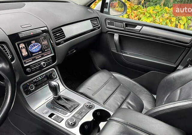 Фольксваген Туарег, объемом двигателя 2.97 л и пробегом 228 тыс. км за 20500 $, фото 12 на Automoto.ua