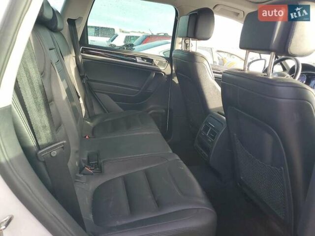 Фольксваген Туарег, объемом двигателя 2.97 л и пробегом 152 тыс. км за 3500 $, фото 9 на Automoto.ua