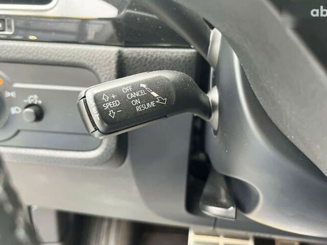 Фольксваген Туарег, объемом двигателя 3 л и пробегом 370 тыс. км за 17800 $, фото 16 на Automoto.ua