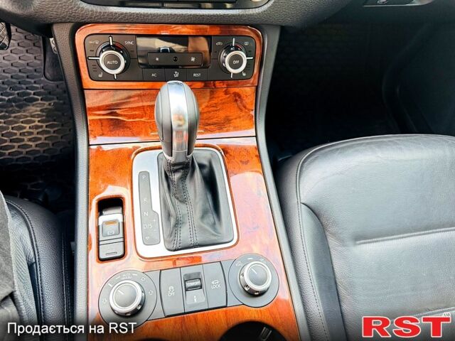 Фольксваген Туарег, объемом двигателя 3 л и пробегом 174 тыс. км за 20900 $, фото 12 на Automoto.ua