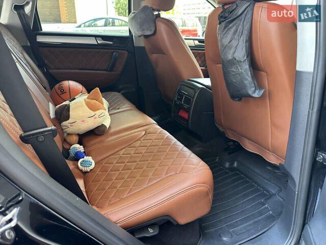 Фольксваген Туарег, объемом двигателя 2.97 л и пробегом 286 тыс. км за 16300 $, фото 18 на Automoto.ua