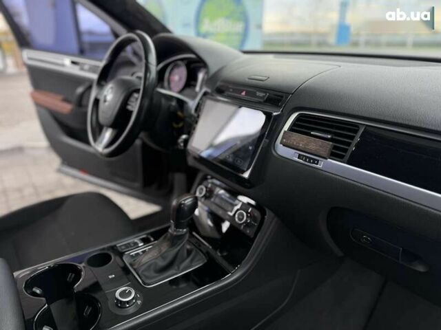 Фольксваген Туарег, объемом двигателя 3 л и пробегом 207 тыс. км за 15700 $, фото 27 на Automoto.ua