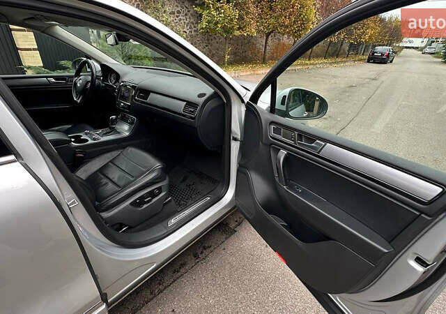 Фольксваген Туарег, объемом двигателя 2.97 л и пробегом 228 тыс. км за 20500 $, фото 10 на Automoto.ua