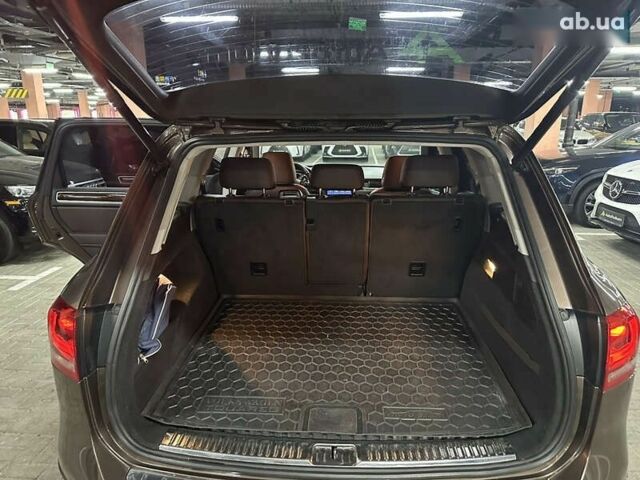 Фольксваген Туарег, объемом двигателя 3 л и пробегом 253 тыс. км за 17300 $, фото 15 на Automoto.ua