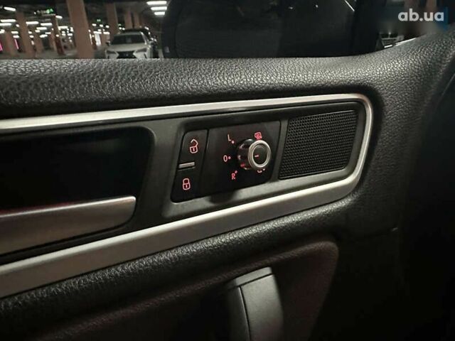 Фольксваген Туарег, объемом двигателя 3 л и пробегом 253 тыс. км за 17300 $, фото 7 на Automoto.ua