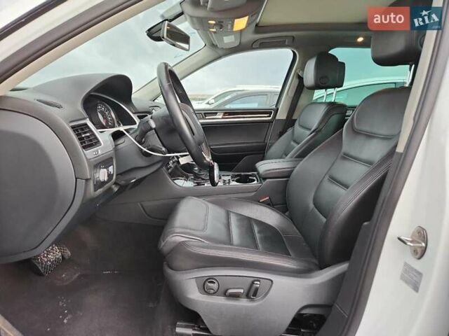 Фольксваген Туарег, объемом двигателя 2.97 л и пробегом 152 тыс. км за 3500 $, фото 7 на Automoto.ua