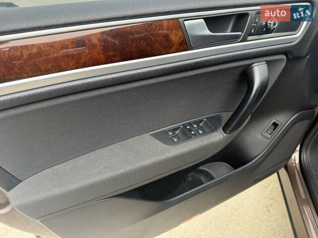 Фольксваген Туарег, объемом двигателя 3 л и пробегом 280 тыс. км за 18300 $, фото 13 на Automoto.ua