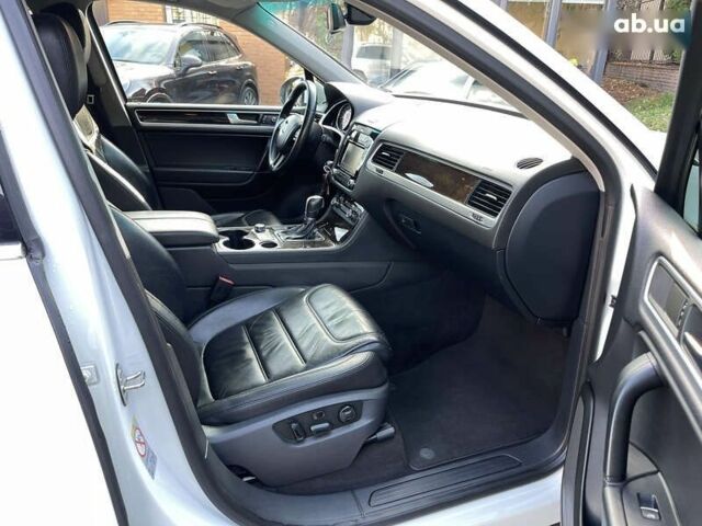 Фольксваген Туарег, объемом двигателя 3 л и пробегом 255 тыс. км за 18900 $, фото 19 на Automoto.ua