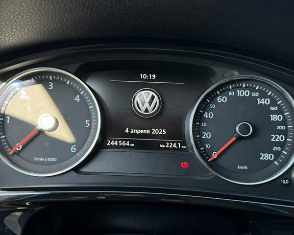 Фольксваген Туарег, объемом двигателя 3 л и пробегом 244 тыс. км за 20500 $, фото 12 на Automoto.ua