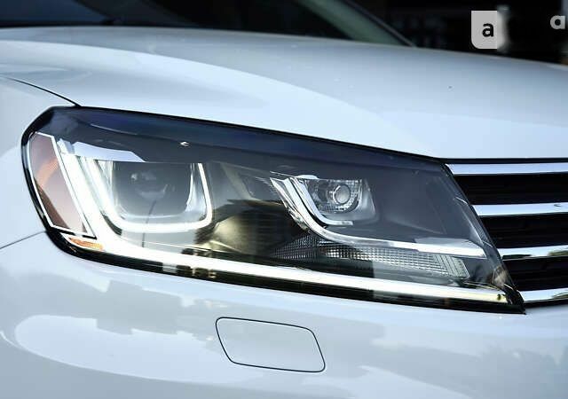 Фольксваген Туарег, объемом двигателя 3 л и пробегом 123 тыс. км за 23500 $, фото 4 на Automoto.ua