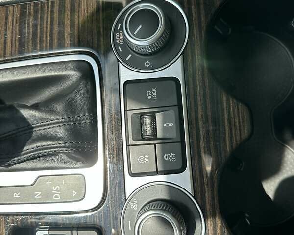 Фольксваген Туарег, об'ємом двигуна 2.97 л та пробігом 202 тис. км за 29999 $, фото 21 на Automoto.ua