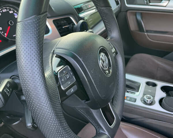 Фольксваген Туарег, об'ємом двигуна 3 л та пробігом 298 тис. км за 17300 $, фото 29 на Automoto.ua